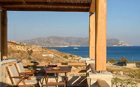Κalamitsi Rooms&Apartments